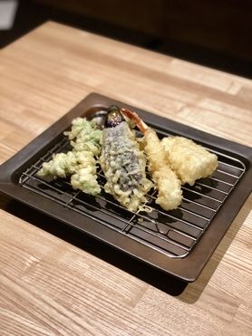 オリーブオイルでさっぱり揚げる おまかせ天ぷら盛り合わせ