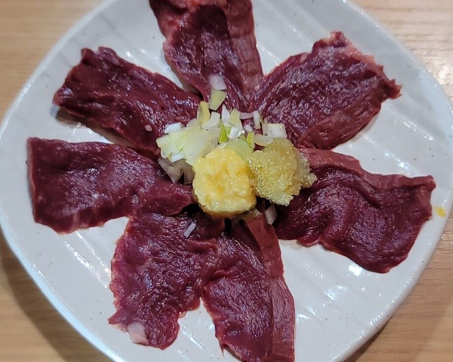 はつ刺し（780円）