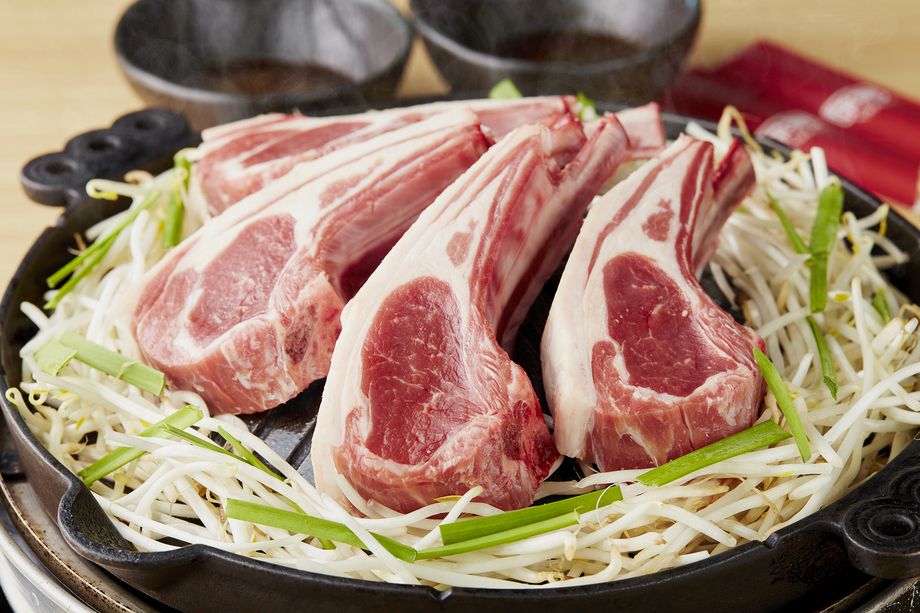 【人気！】ラムチャップ（グラムにより変動	800円 （税抜）～1,200円 （税抜））