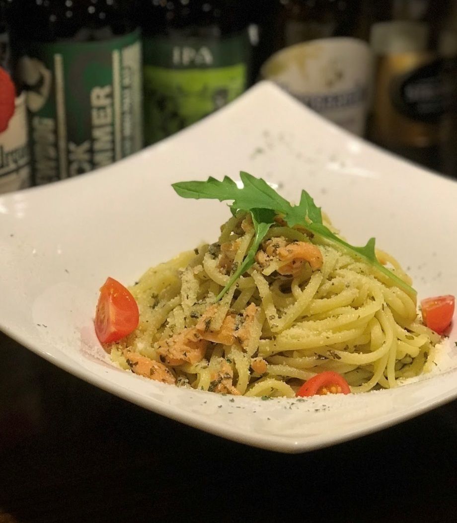 スモークサーモンのジェノベーゼパスタ