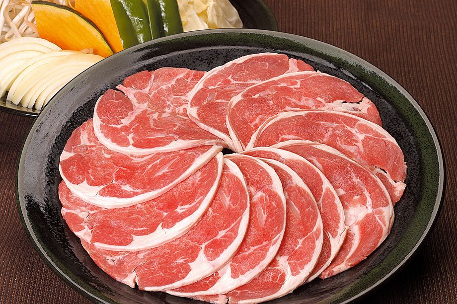 ラム肉ロールジンギスカン　肉150ｇ、野菜セット