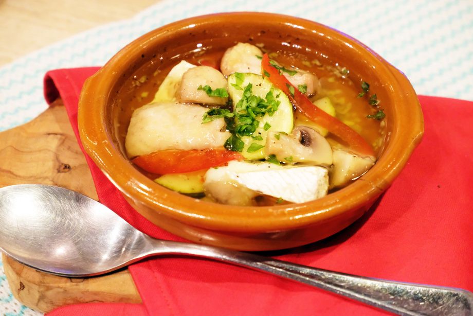 カマンベールチーズのアヒージョ（890）