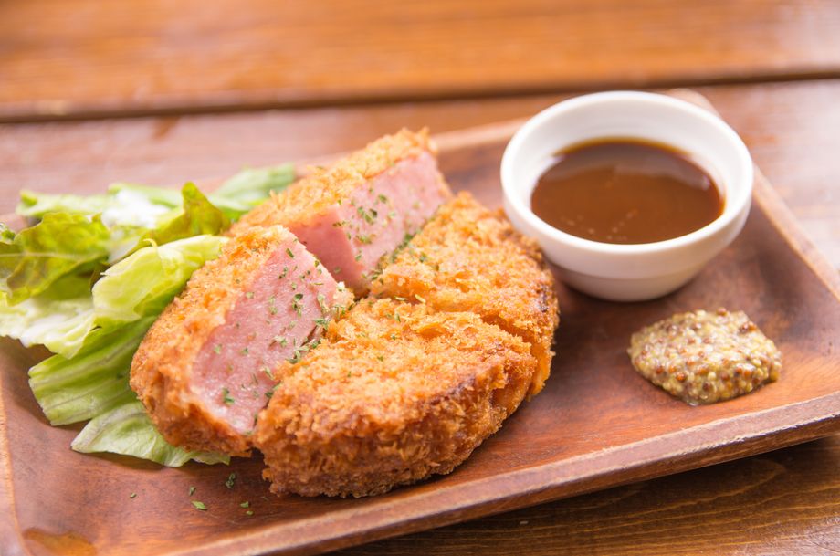 超厚切りハムカツ（５２０円）