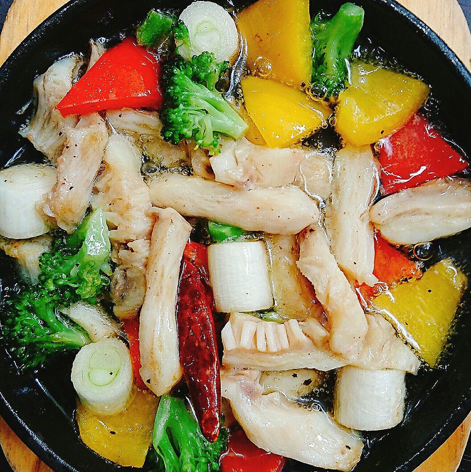 <逸品メニュー>（・）