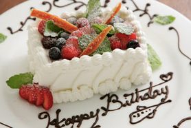 【特別な日の想い出に】特製記念日ケーキ♪