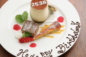 【普段のお祝いサプライズに】プチデザートの盛り合わせ♪