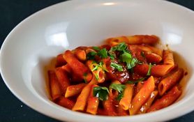 ペンネ　アラビアータ