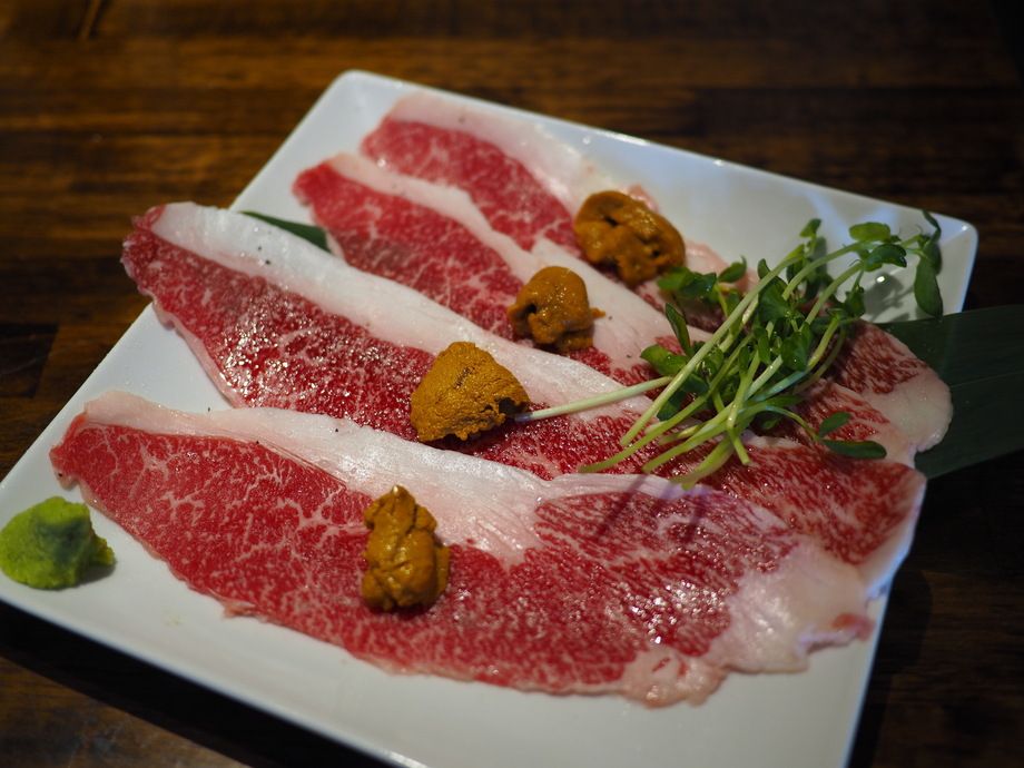 炙りうにロース（1,800円）