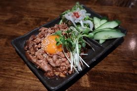 ローストユッケ