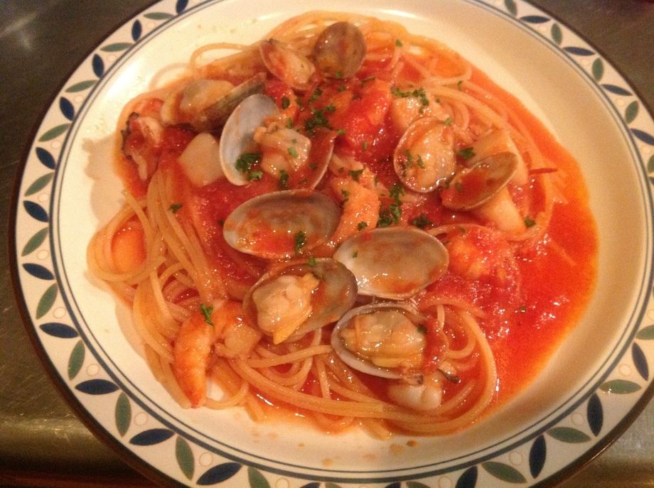 ペスカトーレ　　　　　　（ディナータイム　　　９００円）