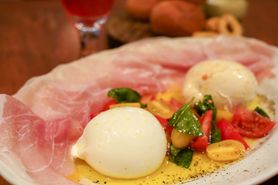 幻のチーズ　ブラータとアフミカータの2種盛り合わせ