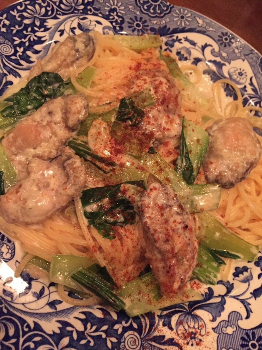 牡蠣と青梗菜のクリームパスタ（ディナータイム　　　９００円）