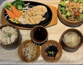 鶏ももグリル定食