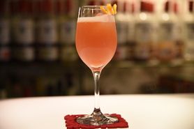 自家製カシスリキュールのカシスオレンジ