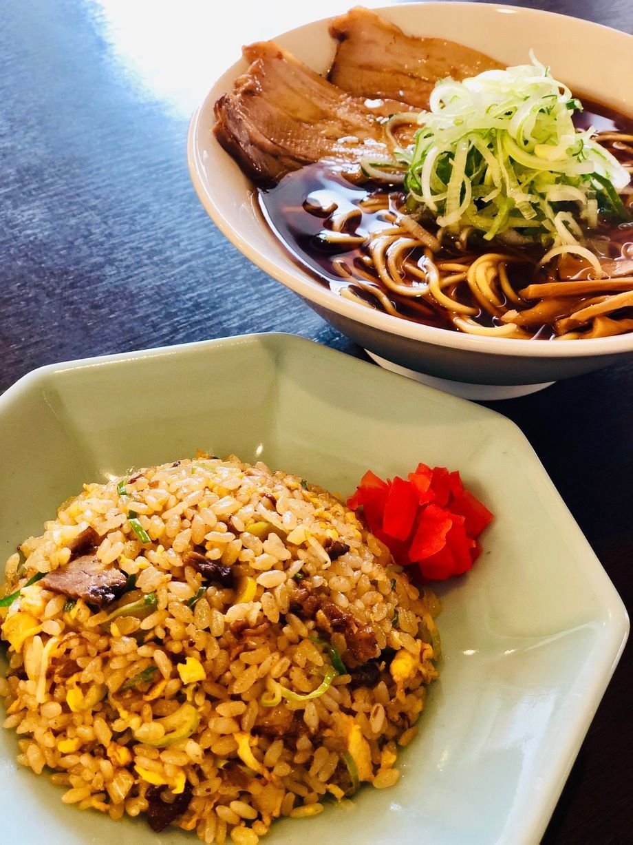 らーめん・半チャーハンセット