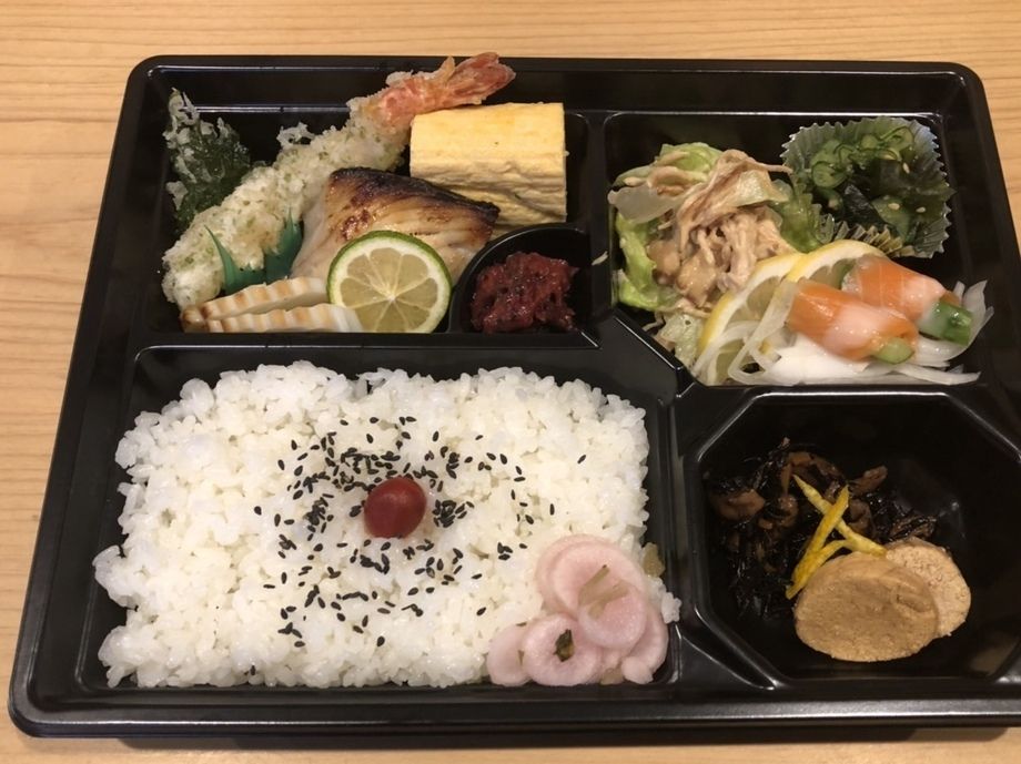 お弁当（1200円）