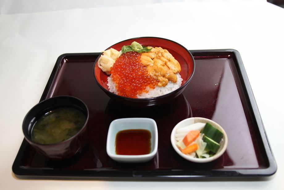 ウニいくら丼（２９８０円）