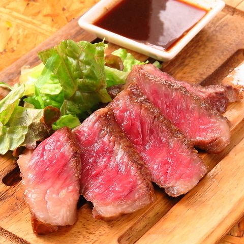 厳選黒毛和牛の霜降りステーキ