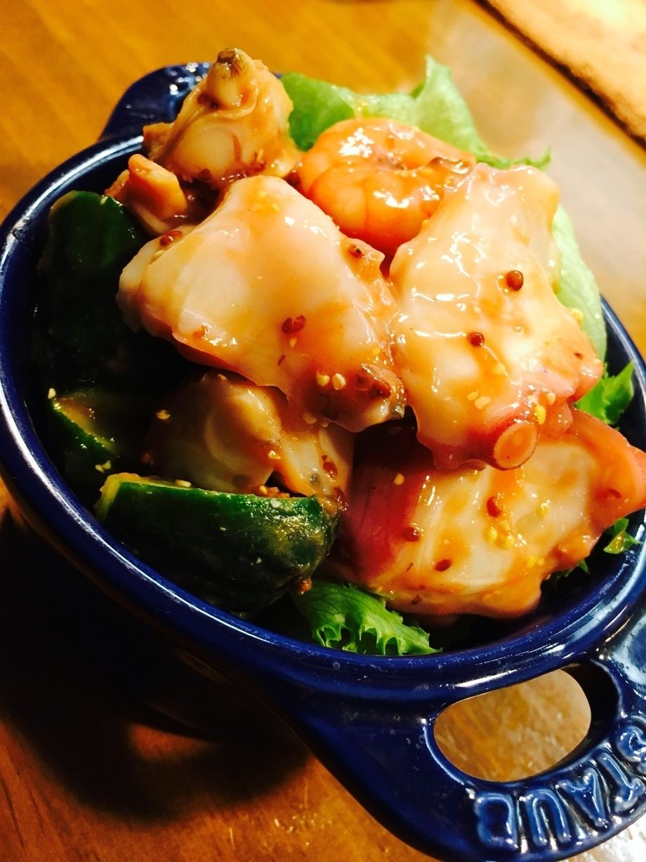 【前菜】魚介のカクテル（880円）