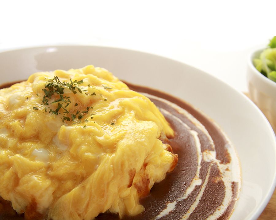 フランスうずらの贅沢オムライス（1050円）