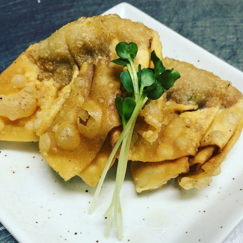 揚げ雲呑5個（380円）