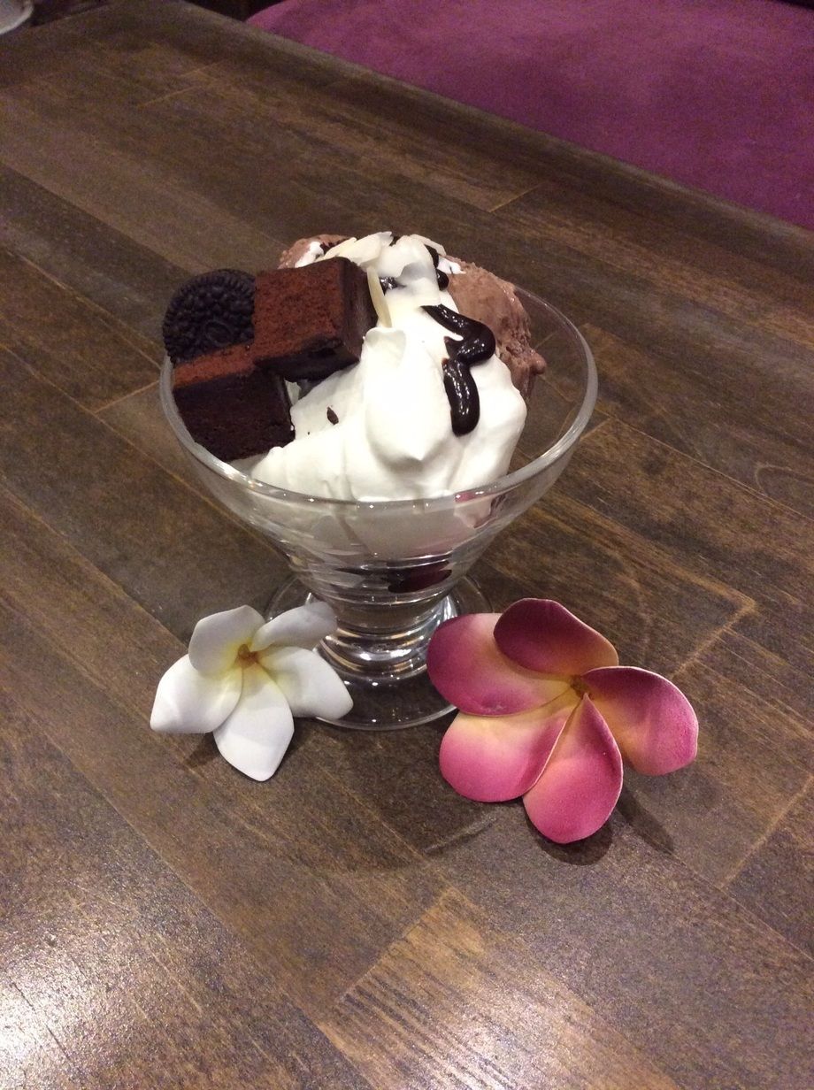 ミニチョコパフェ（380円）