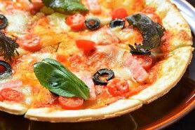 シェフのおまかせピザ