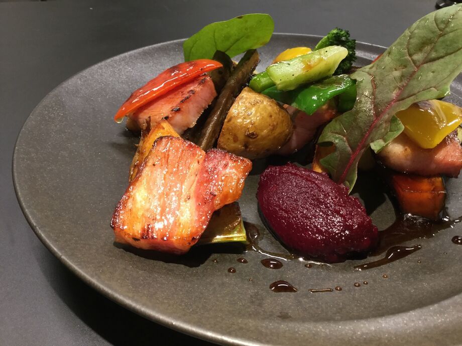 厚切りベーコンと野菜の炙り