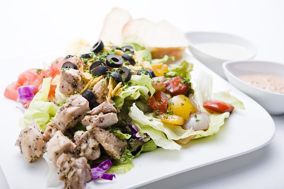 コブサラダ 〜ブルーチーズ＆ゆず胡椒ドレッシング〜　Cobb Salad with blue cheese & yuzu pepper dressing