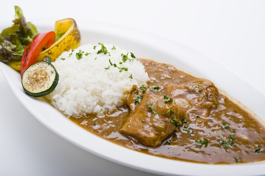 軟骨トロトロソーキカレー　Okinawan Pork Rib Curry