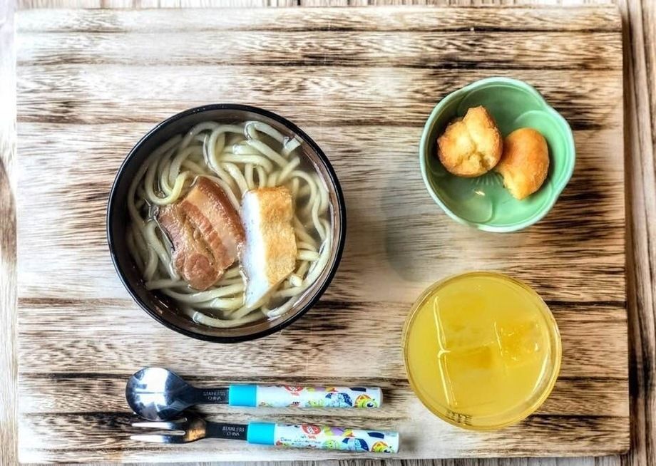 お子様メニュー ミニ沖縄そば	