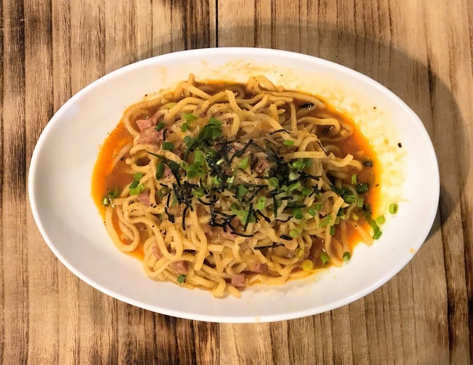 沖縄そばで絶品ペペロンチーノ！	