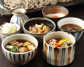 【2時間飲み放題付】★全12品★板そばのつけ汁が選べる大皿5,500円(税込)歓送迎会コース・宴会歓迎会送別会