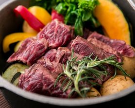 2.5時間飲み放題付】高級食材をふんだんに使った豪華大皿7,500円（税込）歓送迎会コース〈全10品〉・宴会