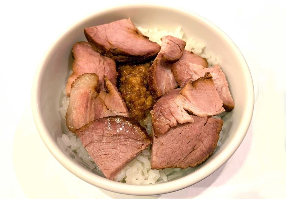 【NEW】肉飯（250円）