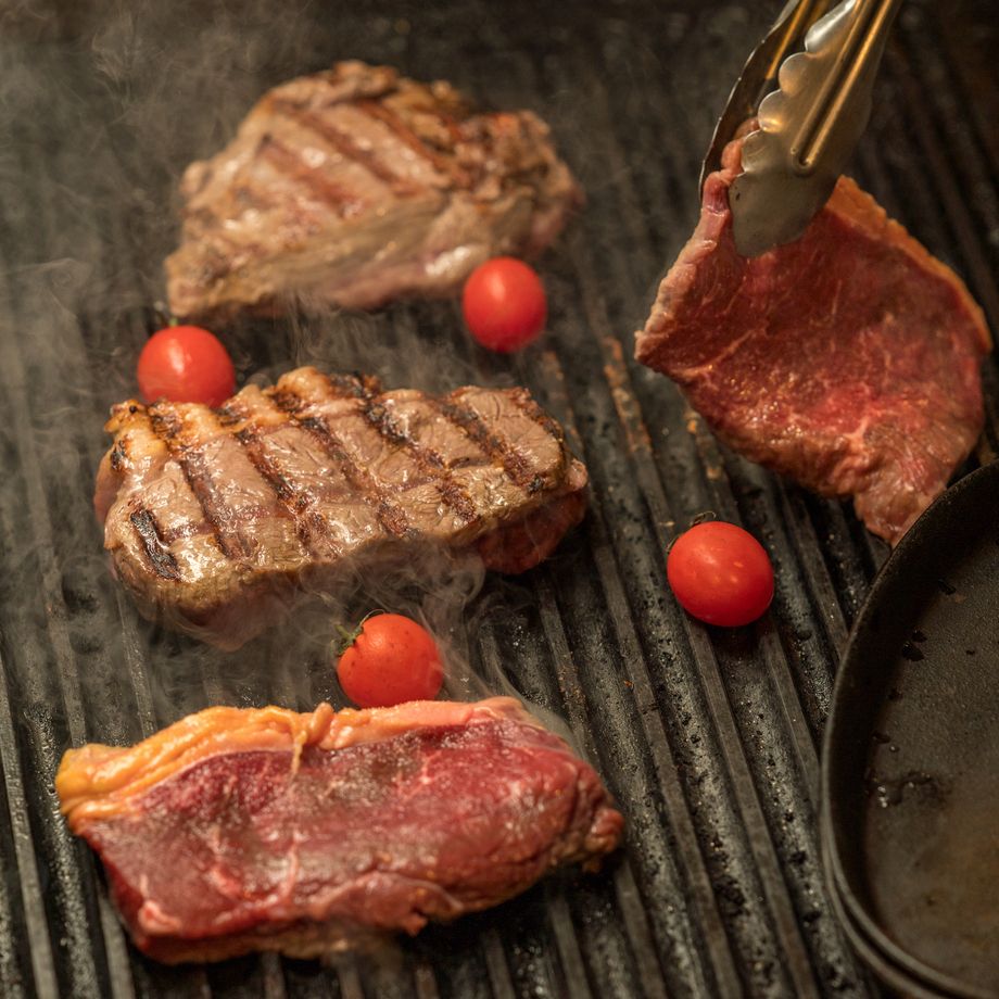 【時間帯指定・WEB予約限定】カイピリーニャも飲み放題♫ シュラスコ食べ放題＆プレミアム飲み放題コース 