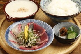 地魚とろろめし