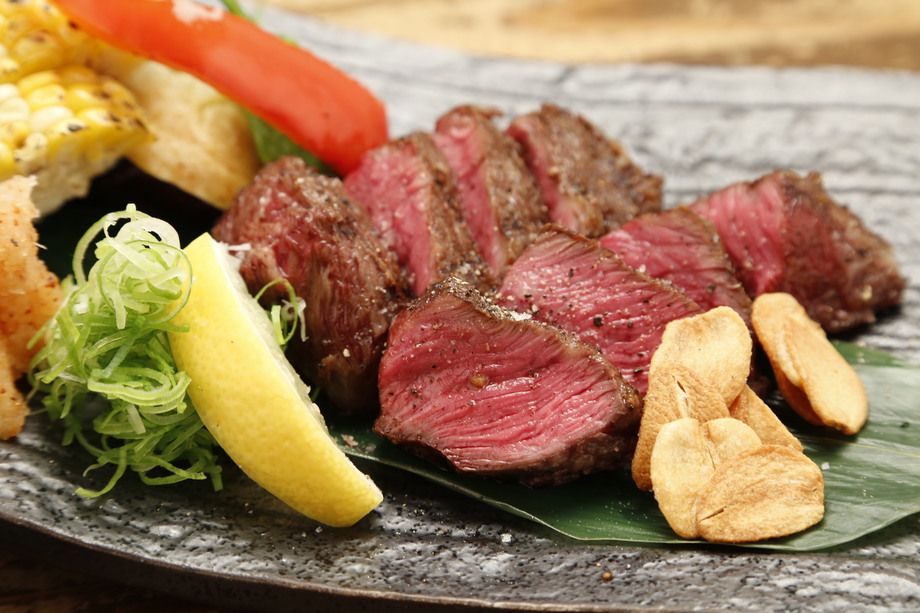 黒毛和牛のグリル（120ｇ2380円　230ｇ4610円　330ｇ6840円）