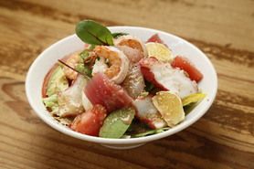 シーフードサラダ