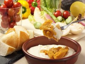 【女子会やお誕生日に】ふわとろうにチーズフォンデュ女子会≪3時間飲み放題≫7品5000円⇒４０００円