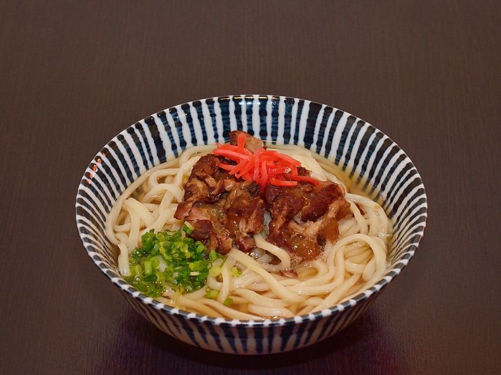 八重山うどんとろとろソーキ乗せ（ランチ）