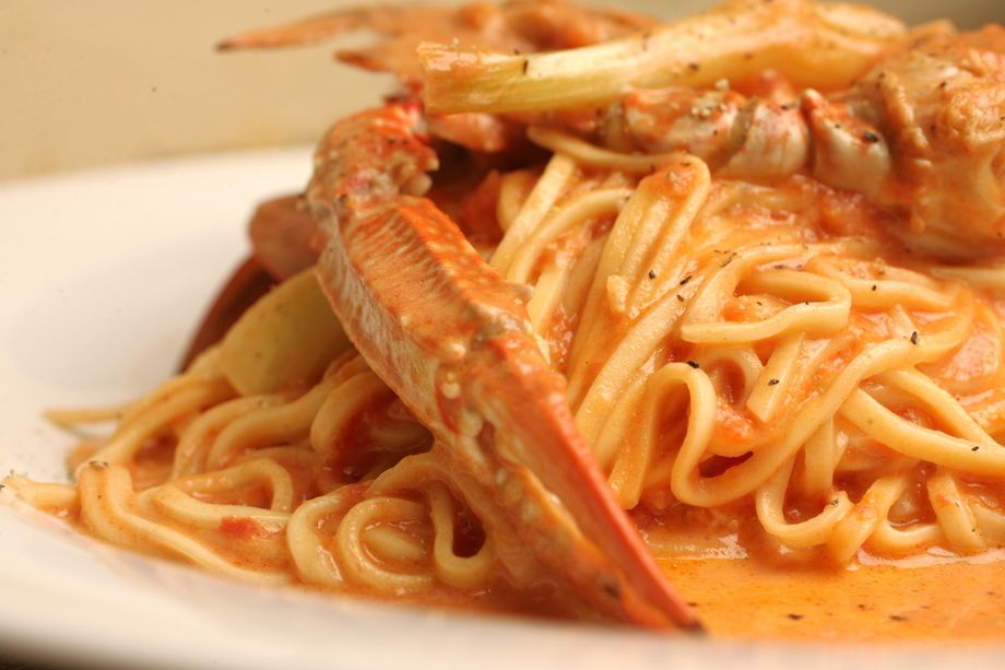 わたり蟹と島らっきょうのトマトクリームパスタ（1200円）