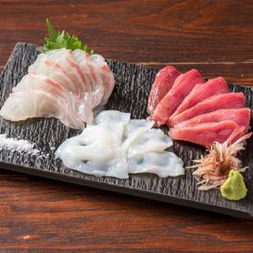 鮮魚～本日の刺身盛り合わせ～二人前