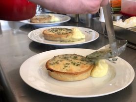 パイ＆マッシュ