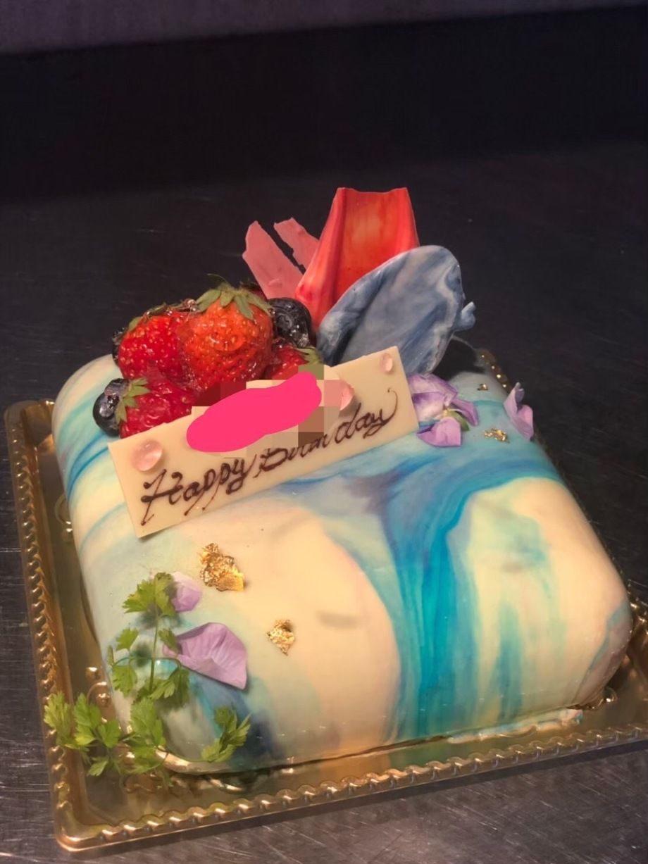 【各種記念日にオススメ！】特製ミラーケーキ付♪2時間飲み放題付コース