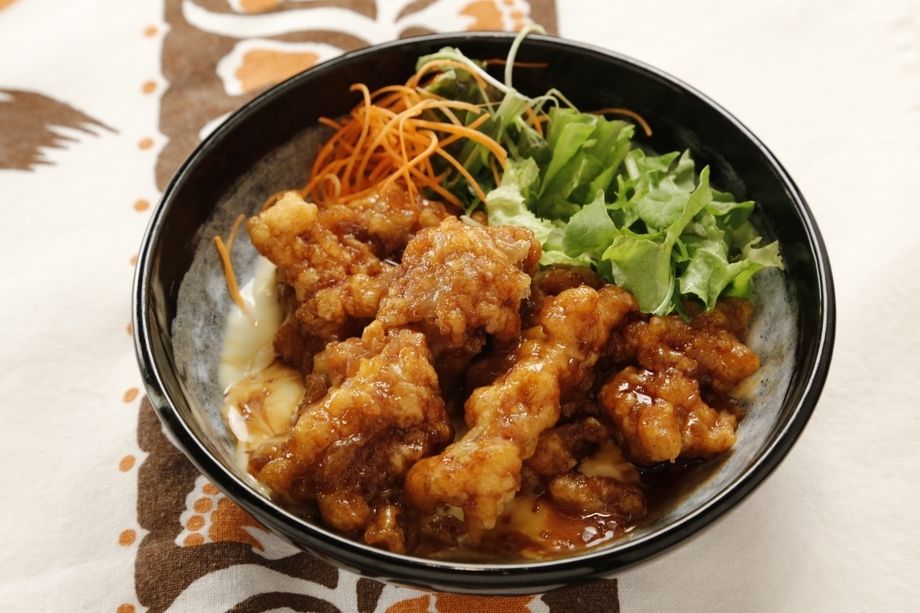 若鶏唐揚げ/若鶏和風おろし/若鶏タルタルソース（750円）