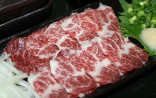 天然霜降り馬刺し