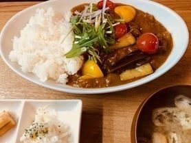 黒毛和牛すじカレー