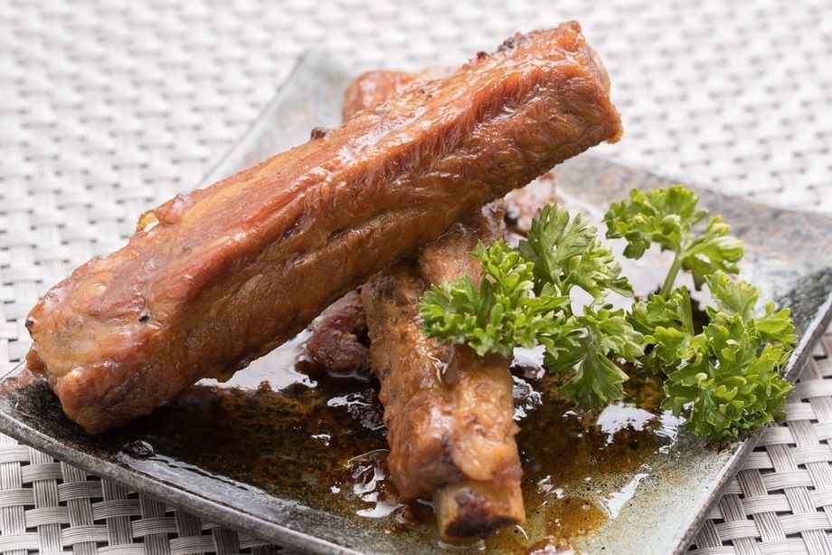 ★★スペアリブ 糖質量約2ｇ（890円）