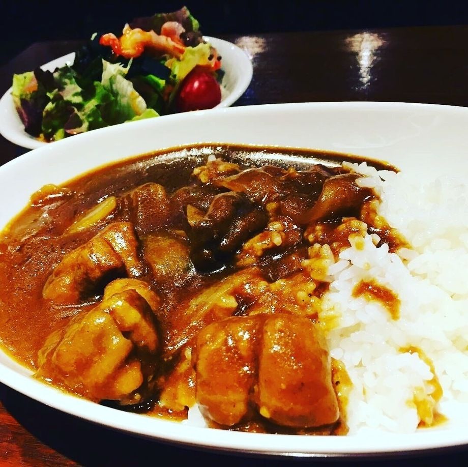 カレーライス（レギュラー¥880 スモール¥730）